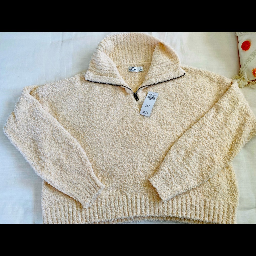 Hollister Womens/Girls Sweater Size Large